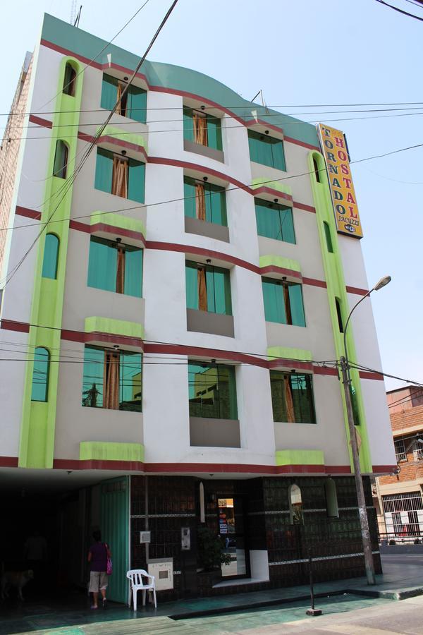 Hotel Tornado 2*